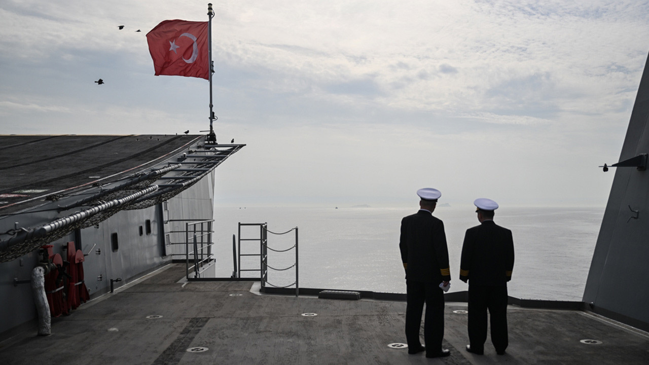 Cumhuriyetin 100. yılında tarihin en büyük resmigecidi İstanbul Boğazı'nda! Gemilerin hazırlıkları tamamlandı