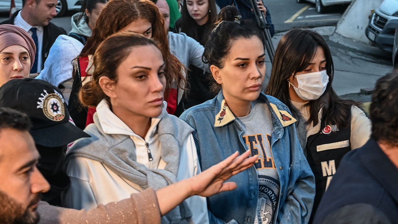 Gazeteci Abdülkadir Selvi Dilan Polat ve Engin Polat'ın para akışını deşifre etti