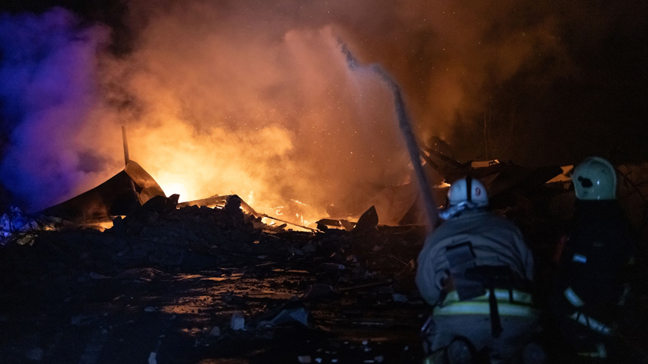 Rusya füzelerle vurdu! Ukrayna'dan '30 kişi öldü' iddiası