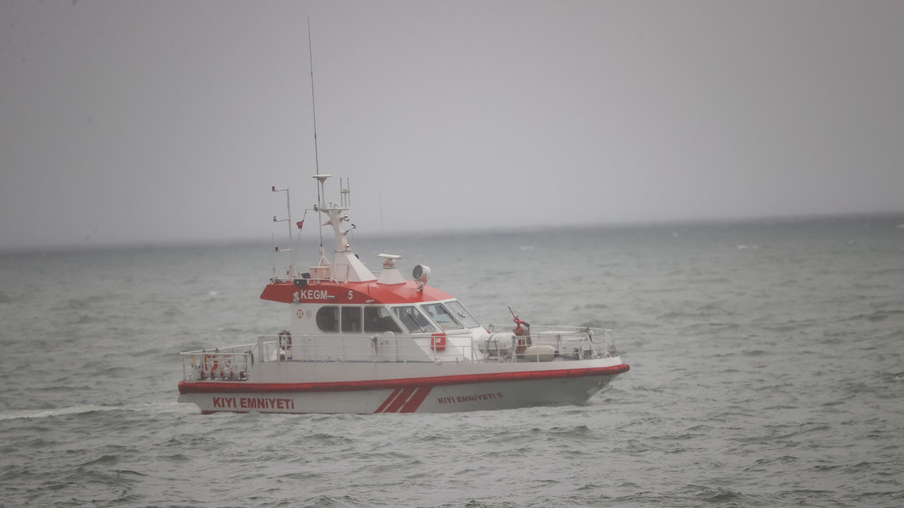 Marmara Denizi'ndeki gemi mürettebatını arama çalışması sürüyor