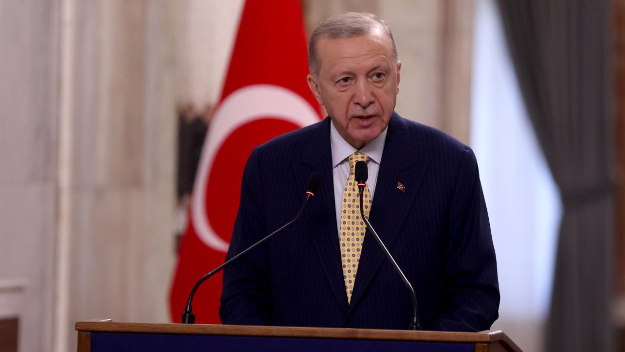 Cumhurbaşkanı Erdoğan'dan Irak dönüşü 2 başlıkta ekonomi değerlendirmesi | Kamuda tasarruf, gıdada fahiş fiyat