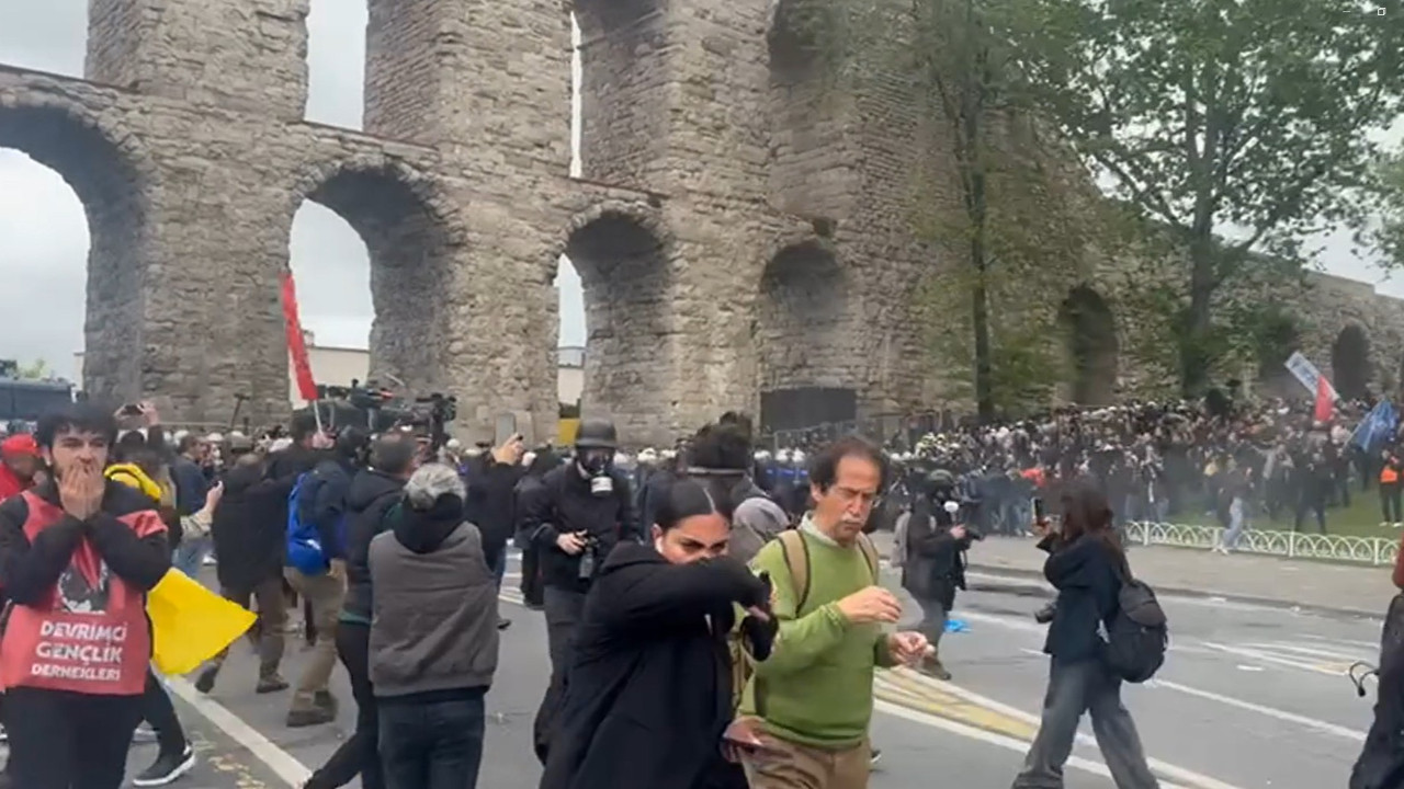 Son Dakika: İstanbul'da 1 Mayıs | Beşiktaş, Okmeydanı ve Şişli'de gözaltılar var, Bozdoğan Kemeri'nde biber gazıyla müdahale