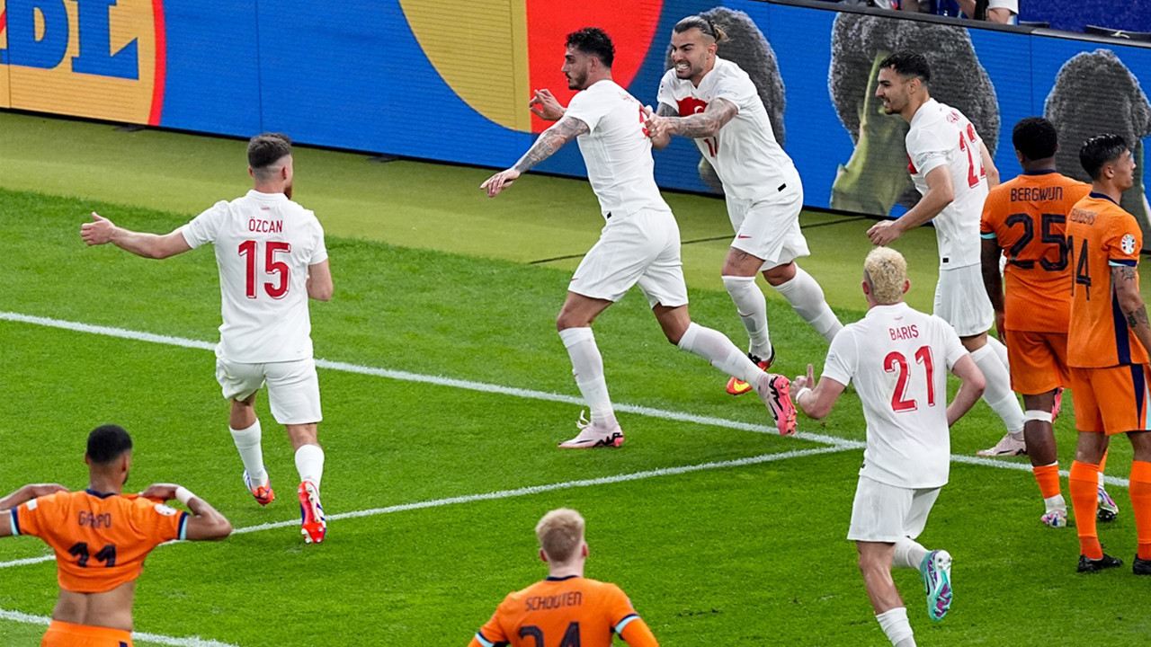 Hollanda-Türkiye maçı dünya medyasında! 